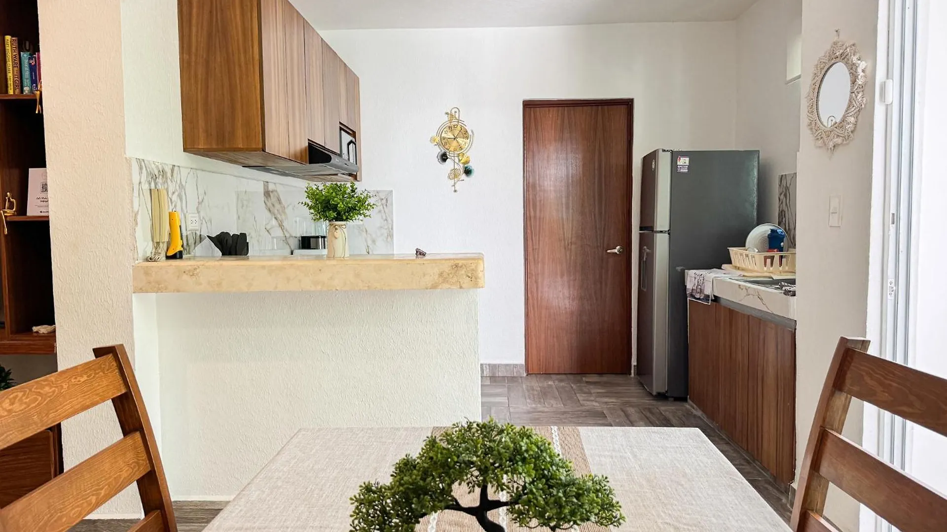 Modern 2Br Apt-3 Baths-Pool-Wi-Fi-Steps To Beach Playa del Carmen 0*,  Meksika