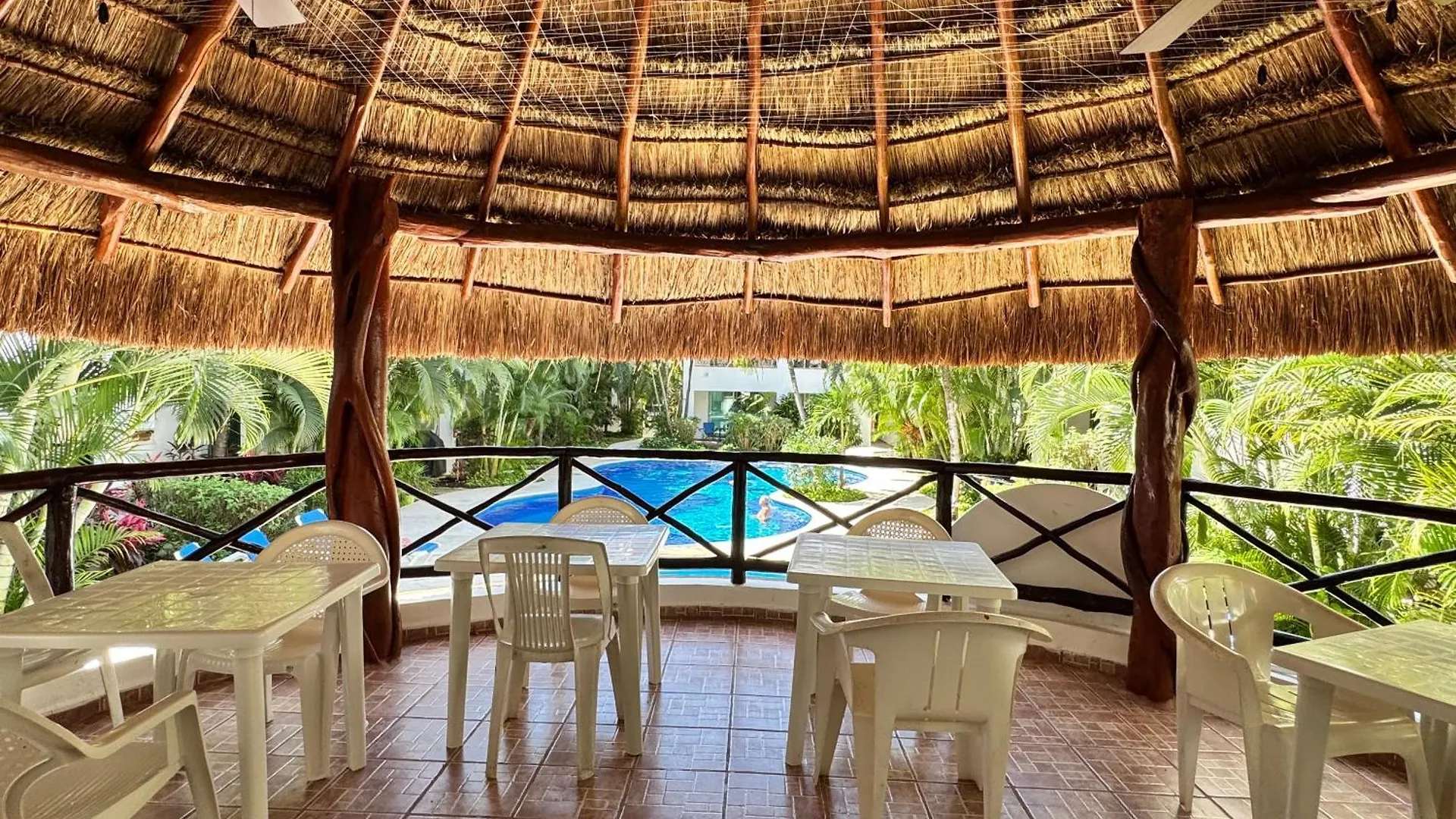 Central Luxury Stay -Fast Wifi- Playa Experience بلايا ديل كارمن 0*,